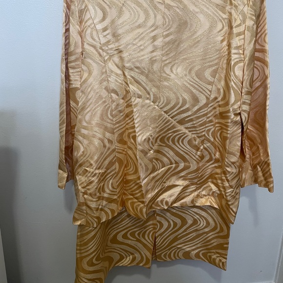 Two piece skirt set - Picture 3 of 6